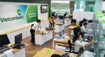 Ngân hàng TMCP Ngoại Thương Việt Nam (Vietcombank) Tuyển dụng 49 cán bộ tại Hội sở chính (08-21/10/2015)